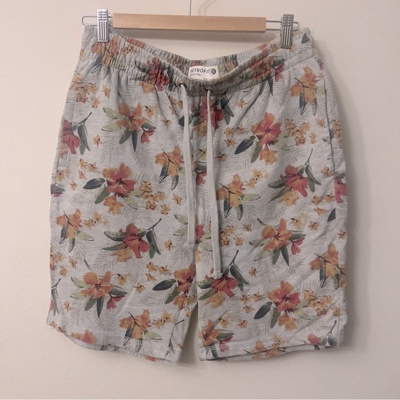 Retrofit Athletic Shorts Gray and Red Lightweight Design 335 - Picture 1 of 11